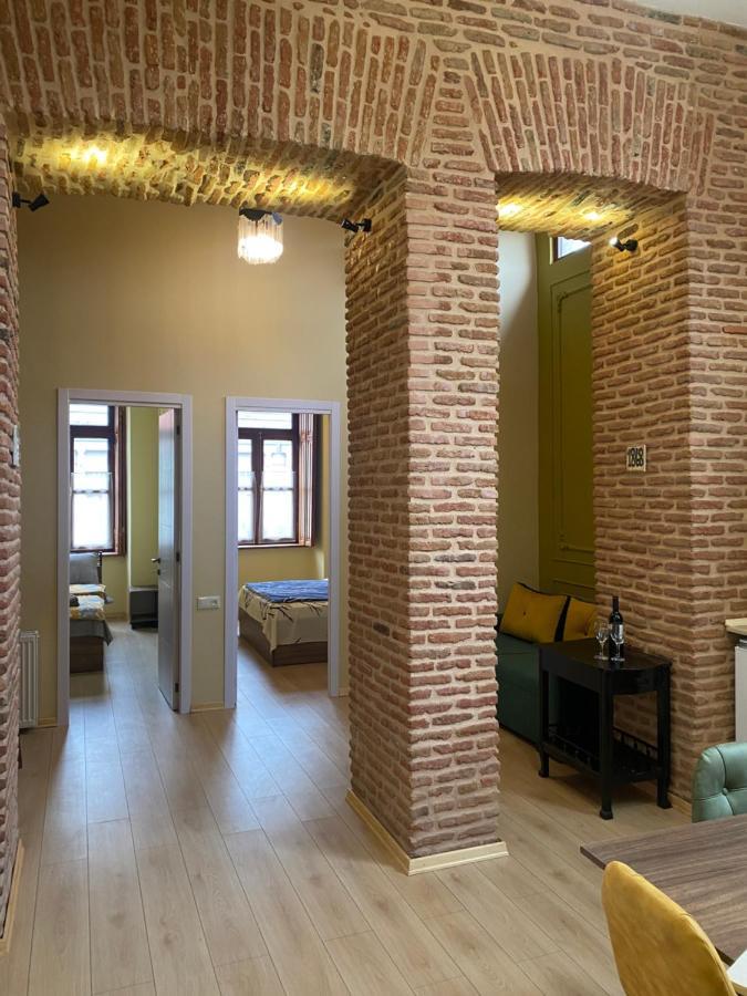 Historic Apartments "1868 Tbilisi" Best Location المظهر الخارجي الصورة